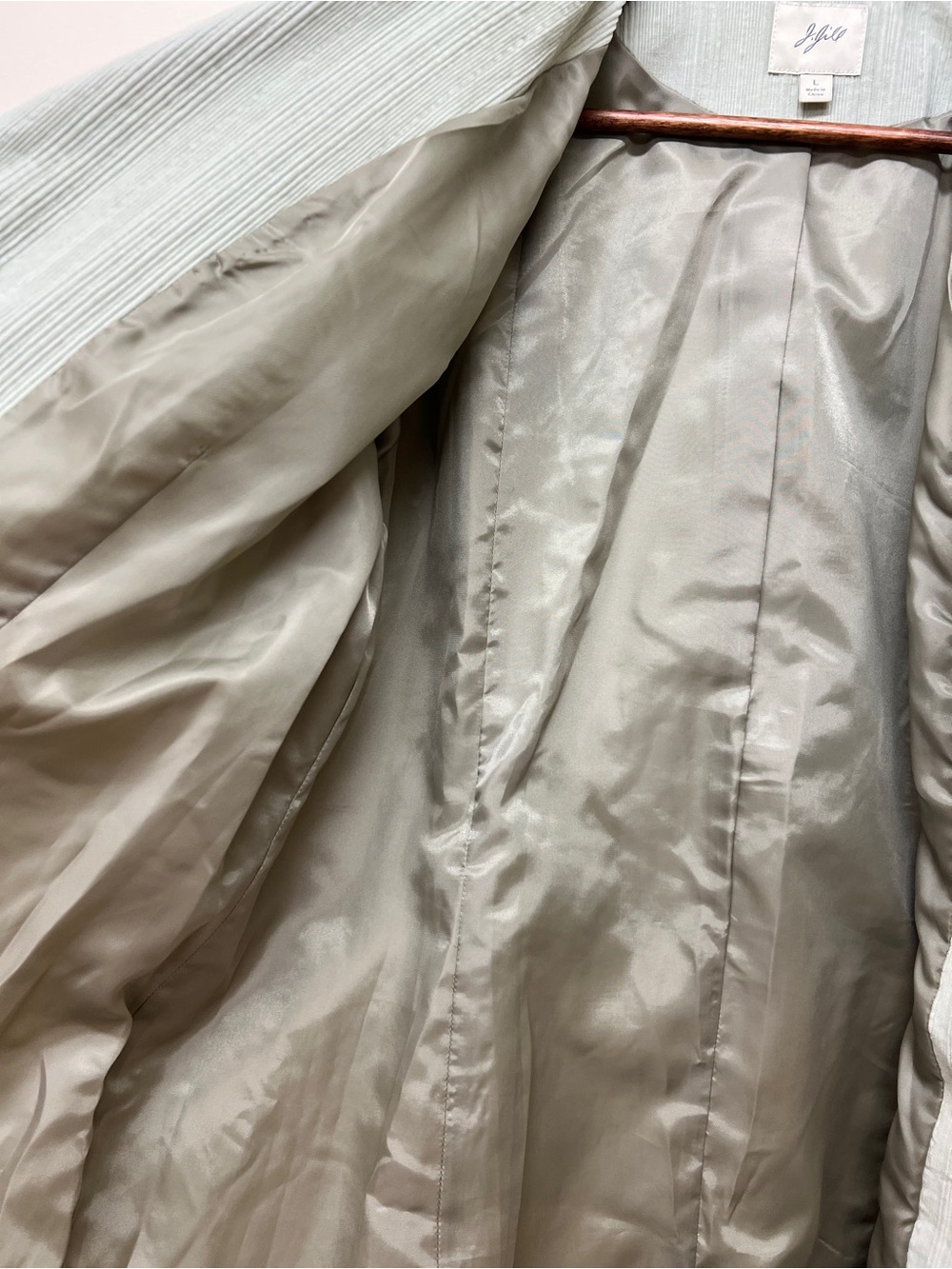 J. Jill Light Sage Corduroy Lightweight Coat- Great to Wear in the Fall Season - Picture 7 of 12